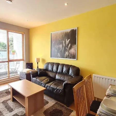 12 Courthouse Square Clifden