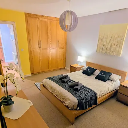 12 Courthouse Square Apartamento *